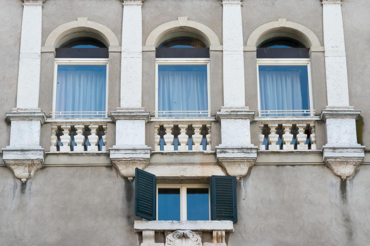 Domus Nova Palace - Italian Homing Верона Экстерьер фото